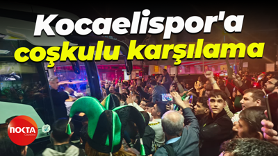 İzmit Tren Garı'nda Kocaelispor'a coşkulu karşılama