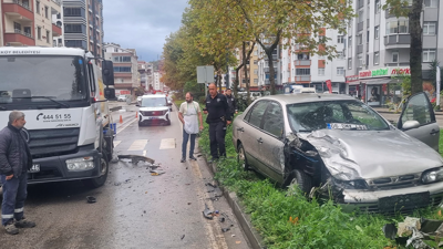 Samsun’da trafik faciası: Çöp kamyonuna çarptı!
