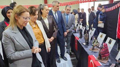 Gölcük'te çok önemli sergi... Yoğun ilgi gördü