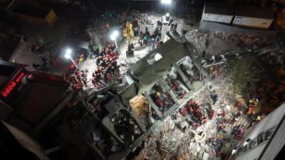 Gebze'de çöken binanın enkazında inceleme devam ediyor