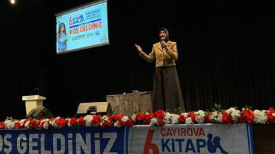 Merve Gülcemal, Çayırova'da okurlarla buluştu