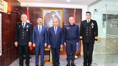 Mehmet Aktaş ve İlhami Aktaş, İl Jandarma Komutanlığını ziyaret etti