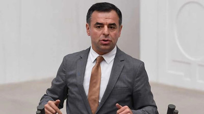 Barış Yarkadaş'tan Özgür Özel açıklaması