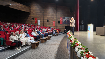 Nurullah Genç: İlim öğrenmek, hüznü ve kederi giderir der İmam Şafi