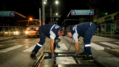 Tramvayda gündüz ulaşım, gece bakım