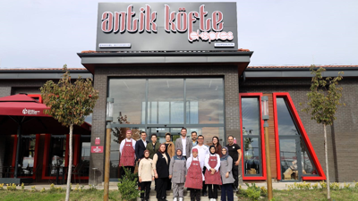 Antik Köfte Ekspres ve Taze Kruvasan&Kahve'nin yeni adresi Gebze Millet Bahçesi!