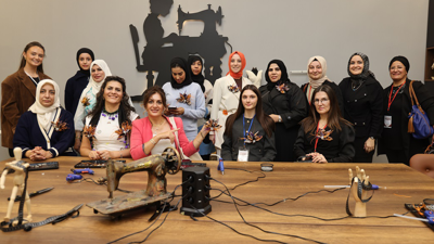 Yabancı iş kadınları Moda Akademisi’ni ziyaret etti