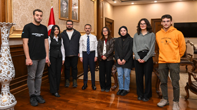 Kocaeli Üniversitesi Kılavuz Hyperush Geliştirme Takımı, İlhami Aktaş’ı ziyaret etti
