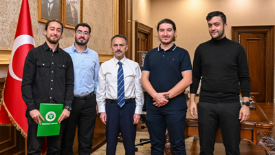 Kocaeli Üniversitesi Mekatronom Takımı İlhami Aktaş'ı ziyaret etti