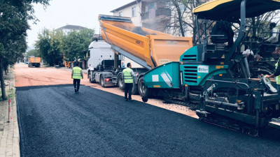 Gölcük'te üstyapı çalışmaları devam ediyor... Mahalleli nefes alacak