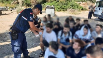 İki haftada 2 bin 386 düzensiz göçmen yakalandı