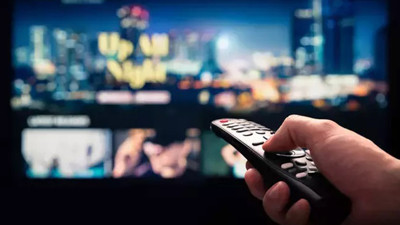 TV Yayın Akışı 22 Kasım 2025 Cumartesi TÜM KANALLAR | Bugün Kanallarda Ne Var?