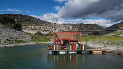 Erzurum'un ilgi odağı haline geldi: İşte karşınızda yüzen ev