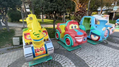 Parkta oynayan 4 çocuk, elektrik akımına kapıldı