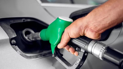 25 KASIM 2025 GÜNCEL AKARYAKIT FİYATLARI | Motorine Kaç TL İndirim Geldi?