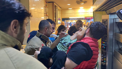 Hamur karıştırma makinesine eli sıkışan çocuk için itfaiye seferber oldu!