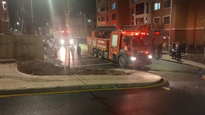 Şarjda bırakılan telefonun bataryası patladı