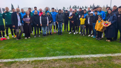 Kocaelisporlu futbolculara anlamlı çiçek