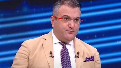 Cem Küçük bu kez iktidarı şaşırttı!