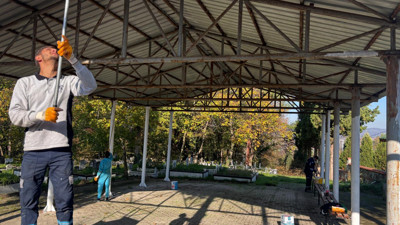 Mezarlıklarda çalışmalar devam ediyor