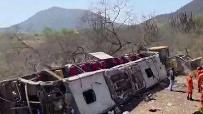 Otobüs faciası! Çok sayıda ölü...