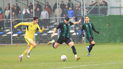 Yok böyle şanssızlık! Arda Özyar tam 10 kez direğe takıldı!