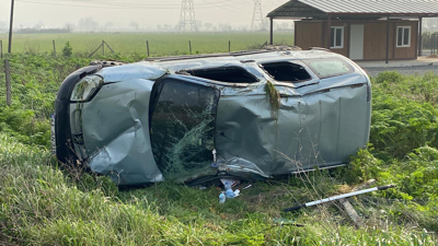 Kontrolden çıkan araç takla attı, sürücüsü ölümden döndü!