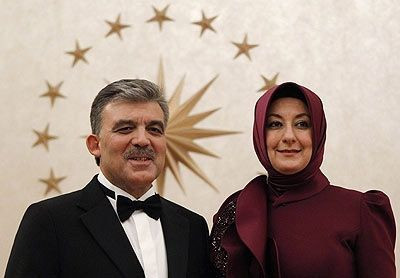 Abdullah Gül ve eşi bakın nerede görüntülendi - Resim: 2