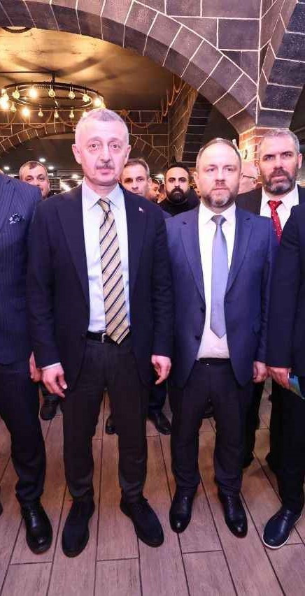 Kocaeli Büyükşehir’den AK Partili isme 744 bin liralık doğrudan temin! - Resim : 1