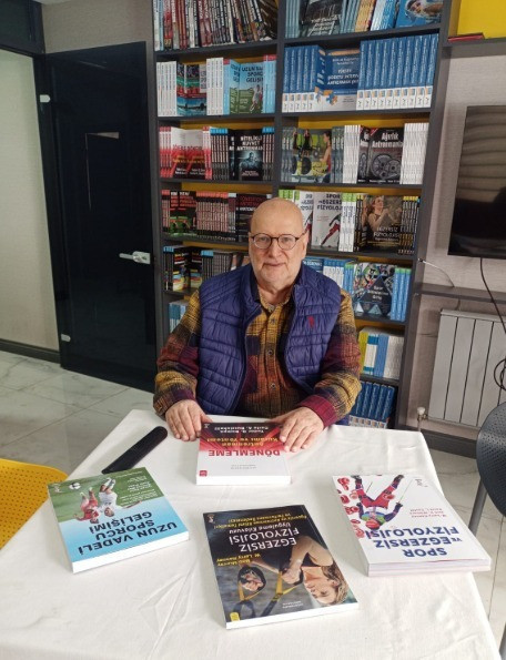 Tanju Bağırgan… Yaşayan bir spor kütüphanesi! - Resim : 4