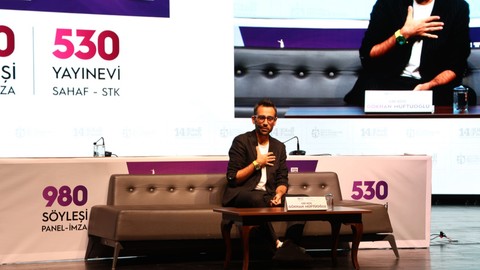 Gri Koç öğrencilere seslendi: Sosyal medyadan uzaklaşın
