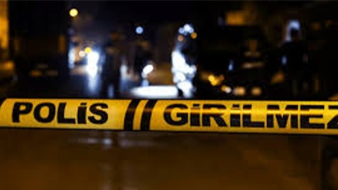Manyas’ta trafik kazası: Takla atan araçta 2 kişi yaralandı