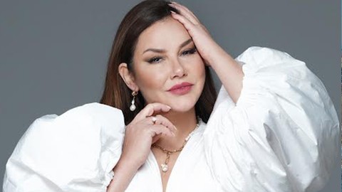 Deniz Seki'den sonbahar şarkısı "Benim Hikayem"