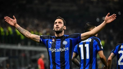 Hakan Çalhanoğlu'ndan Inter'e kötü haber