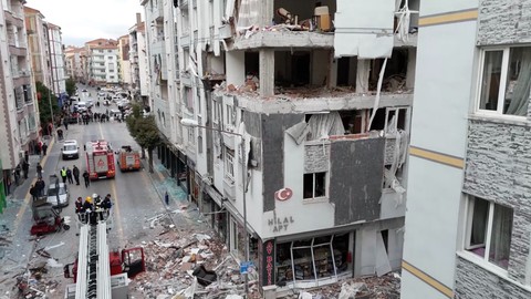 Çorum'da patlamanın yaşandığı bina havadan görüntülendi