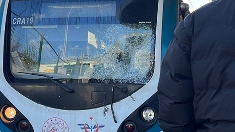 Ayrılık Çeşmesi yine intihara sahne oldu!