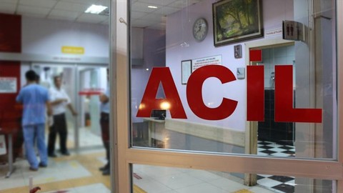 İstanbul'da zincirleme trafik faciası: 4 araç birbirine girdi!
