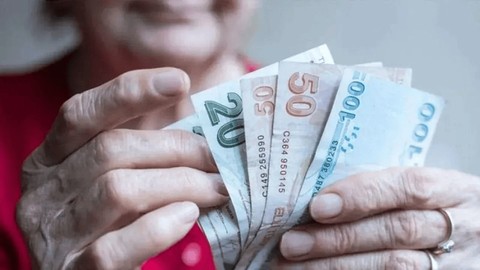 Yeni yıl emekli maaş zammı hesaplama tablosu Ocak 2025, En düşük emekli maaşı ne kadar olacak?
