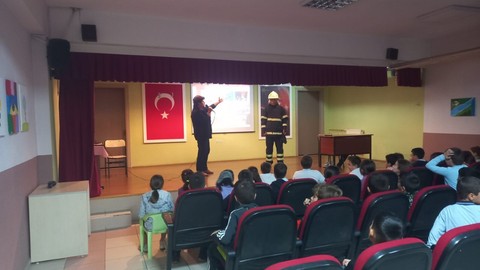 Öğrenciler yangın eğitimi aldı