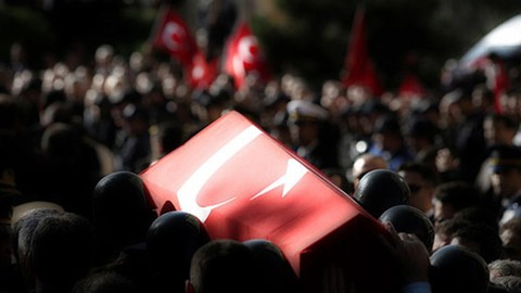Ali Yerlikaya duyurdu: Bir polisimiz şehit oldu!