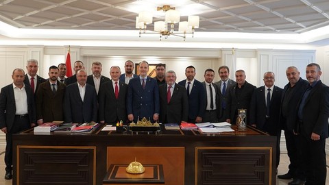 İYİ Partili isimler Yeniden Refah Partisine katıldı