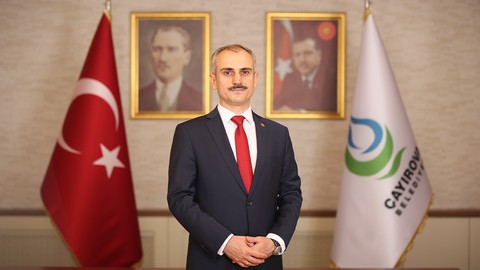 Başkan Çiftçi'den Öğretmenler Günü mesajı: " Ne yapsak az"