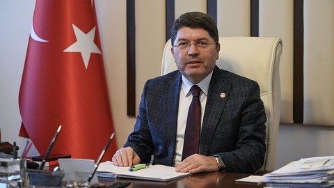 Bakan Tunç'tan kadın hakları ve kadına karşı şiddetle mücadelede vurgusu