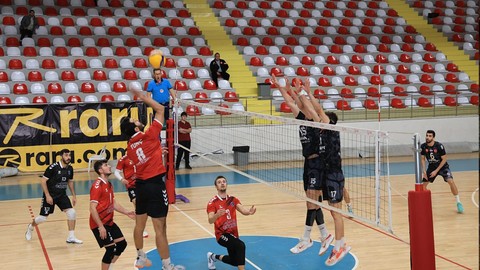 Gebze Voleybol Takımı rakip tanımıyor: 3-0
