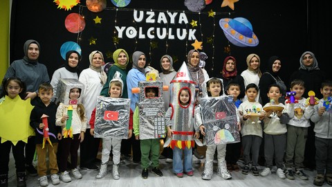 Minikler, uzay keşfine çıktı!