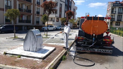 Gebze'de ekipler temizlik mesaisinde