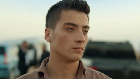 Uzak Şehir'in Kaya Albora'sı paylaştı; Instagram yıkıldı! Kaslı pozlarına yorum yağdı...