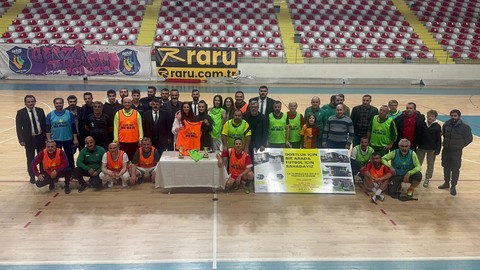 Dostluk için bir arada, futbol için sahadayız!
