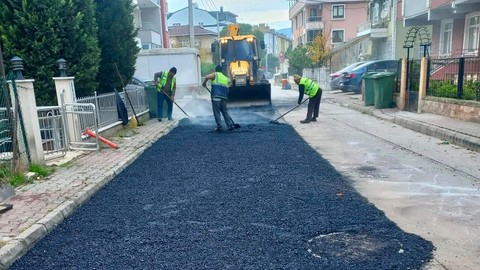 Körfez'de yol bakım çalışmaları devam ediyor