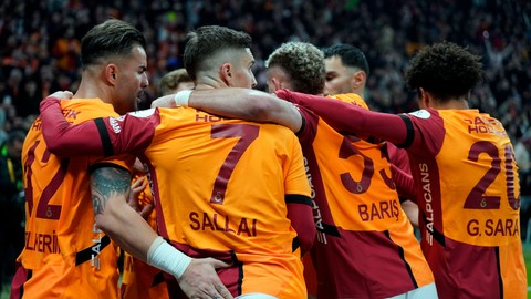 Nefes kesen gol yağmurundan Galatasaray çıktı: 4-3
